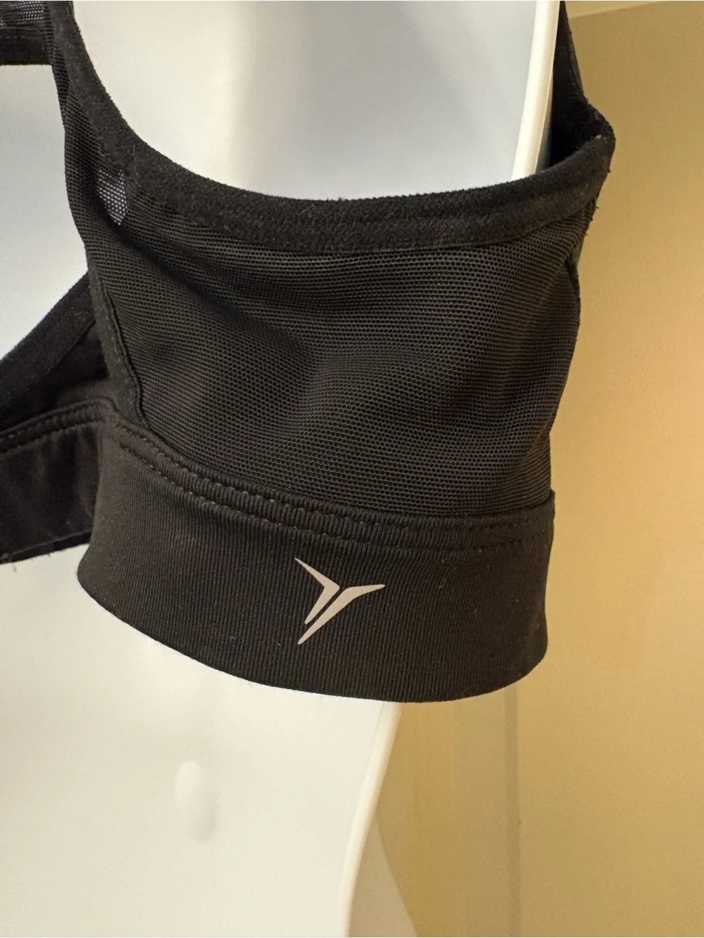 Old Navy Black Active Go Dry Molded Support Sports Bra 36C